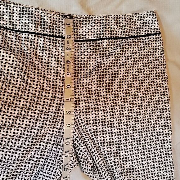 Talbots Black and White Stretch Crop Pants Size 6 Mint Condition - Picture 8 of 11